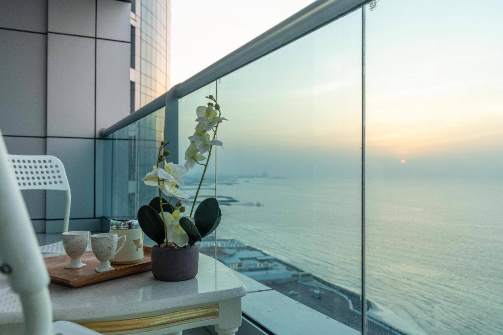 Apartment Ocean View Luxury 3br Duplex At Ajman Corniche *